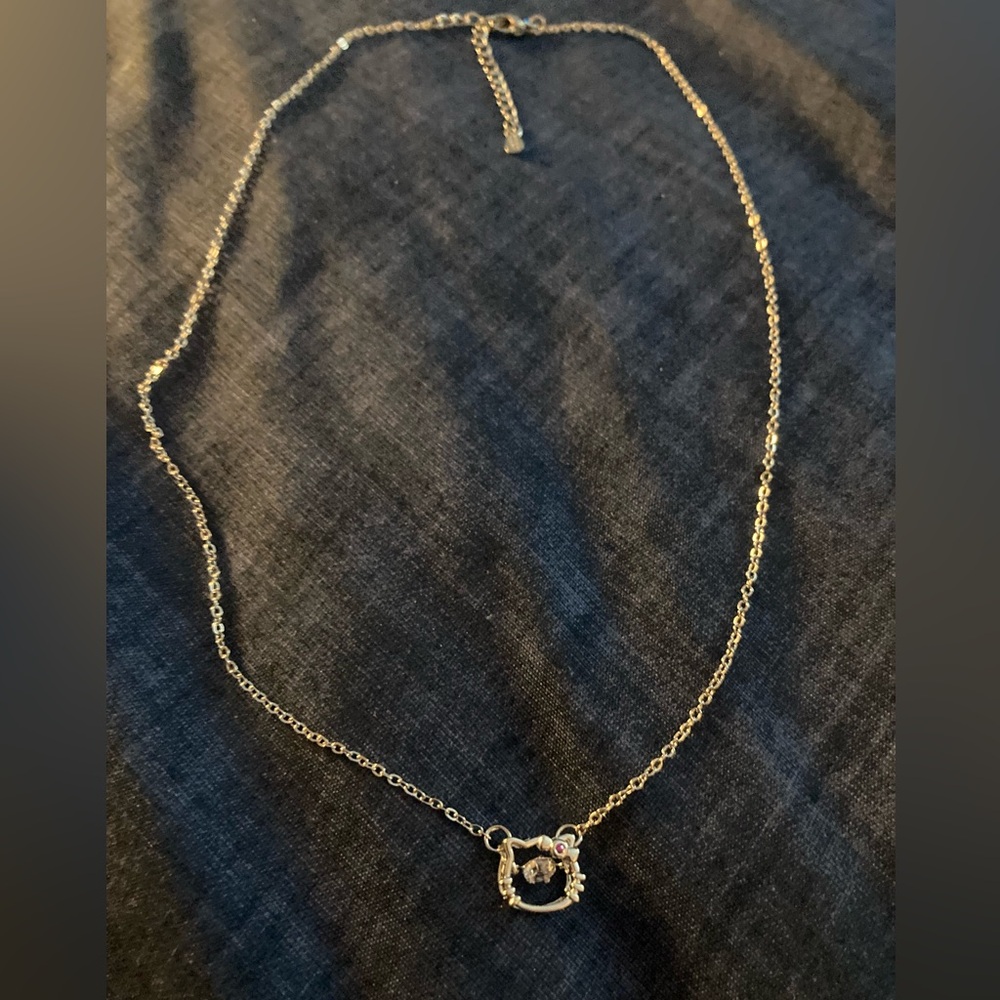925 Silver Hello Kitty Necklace with a floating Crystal